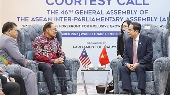 Chủ tịch Quốc hội Trần Thanh Mẫn hội kiến Thủ tướng Malaysia