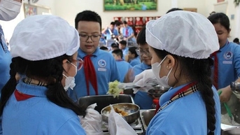 Làm rõ trách nhiệm nếu xảy ra ngộ độc thực phẩm trong trường học