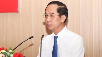 호탄투이 씨는 까마우성 당위원회 부서기로 임명되었습니다.