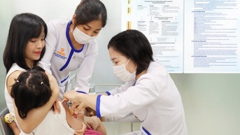 VNVC បានប្រកាសថា ខ្លួនមានវ៉ាក់សាំងបន្ថែមដើម្បីការពារជំងឺចំនួន 4 គឺ កញ្ជ្រឹល ស្រឡទែន ស្អូច និងអុតស្វាយ។