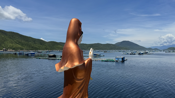 Ngôi chùa đẹp nhất vịnh Vân Phong: 4 mặt hướng biển, tha hồ check-in lộng gió