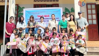 ចែកអំណោយដល់សិស្សានុសិស្សនៅសាលាហ្វៀងសាប ឃុំលូហន
