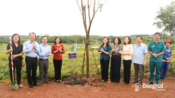 Phường Bình Phước phát động trồng cây xanh chào mừng kỷ niệm 80 năm Cách mạng tháng Tám và Quốc khánh 2-9