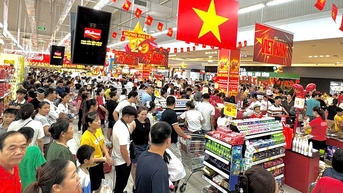 ពាណិជ្ជកម្ម និងសេវាកម្ម ក្នុងឱកាសទិវាបុណ្យជាតិ ថ្ងៃទី២ ខែកញ្ញា៖ ការផ្គត់ផ្គង់ និងតម្លៃស្ថិរភាព កម្លាំងទិញកើនឡើង