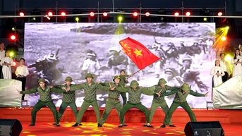 Sâu lắng chương trình “Tự hào Tổ quốc tôi” tại Phan Thiết