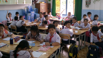 Phụ huynh 'dậy sóng' khi nghe các trường tiểu học thông báo dừng bán trú