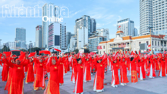Sôi nổi và ý nghĩa chương trình nghệ thuật “Tự hào Việt Nam - Vang mãi khúc ca hòa bình”