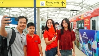 Metro Bến Thành - Suối Tiên ở TPHCM thành “điểm hẹn” hút khách dịp lễ Quốc khánh