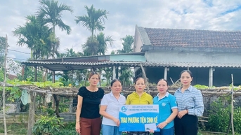 Phụ nữ xã Núi Thành giúp nhau phát triển kinh tế
