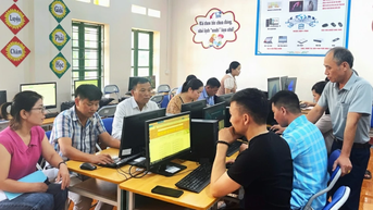 Xã Bát Xát tổ chức 2 lớp tập huấn nâng cao kỹ năng ứng dụng công nghệ thông tin cho 160 người