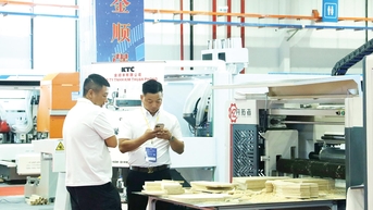 Phát triển xanh để tăng sức cạnh tranh và xây dựng thương hiệu cho ngành gỗ