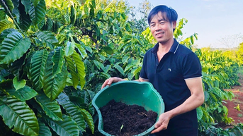 Nông dân Gia Lai “biến” rác thải thành phân bón hữu cơ