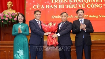 Ông Bùi Văn Khắng được bầu giữ chức Chủ tịch UBND tỉnh Quảng Ninh