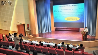외교부는 람동의 외교 활동을 지원합니다.