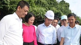 Tân Chủ tịch UBND Đà Nẵng kiểm tra công trình trọng điểm trong ngày Chủ nhật