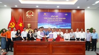 FPT អមដំណើរខេត្ត Ca Mau ក្នុងការផ្លាស់ប្តូរឌីជីថល និងការអភិវឌ្ឍន៍ធនធានមនុស្សប្រកបដោយគុណភាពខ្ពស់