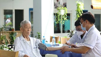 Nâng chất lượng chăm sóc sức khỏe cho người cao tuổi