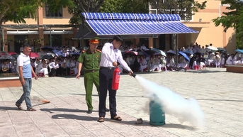Hướng dẫn phòng cháy, chữa cháy cho học sinh THPT