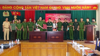 Lai Châu: Ký kết Kế hoạch phối hợp xây dựng địa bàn biên giới không ma túy
