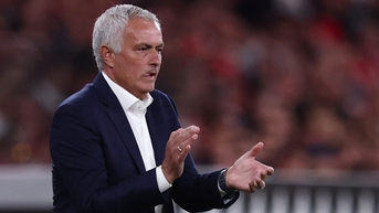 គ្រូបង្វឹក Mourinho ទទួលយក 'ការបាត់បង់ដើមទុន' ដើម្បីដឹកនាំ Benfica