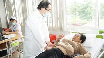 Vụ "máy hỏng vẫn tán sỏi": Bệnh nhân nói gì?