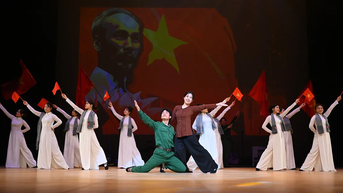 Hồn Việt nơi đất khách