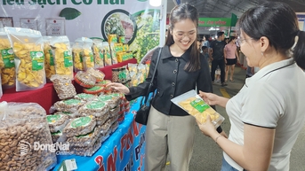ភ្ជាប់ទំនាក់ទំនងពង្រីកទីផ្សារផលិតផលកសិកម្ម