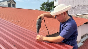 Người dân chủ động gia cố nhà cửa, bảo vệ tài sản trước bão số 9