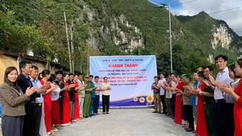 Khánh thành công trình đường giao thông nông thôn nhóm hộ Ngài Trồ