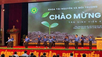 Học viện Nông nghiệp đón tân sinh viên khóa 70
