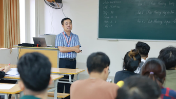 대학 예비 교사의 경우 전문 직함에 따라 급여 계수가 적용됩니다.