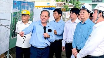 ឧបនាយករដ្ឋមន្ត្រី Mai Van Chinh៖ ផ្លូវក្រវ៉ាត់ក្រុងហូជីមិញ ៣ ត្រូវចាប់ផ្តើមបើកឲ្យធ្វើចរាចរនៅថ្ងៃទី ១៩ ខែធ្នូ