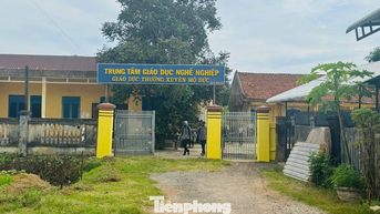 Bất an học trong những phòng 'chờ sập'