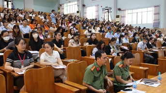 Sở Nội vụ tổ chức tuyên truyền, phổ biến pháp luật cho các doanh nghiệp tại xã Nhơn Trạch