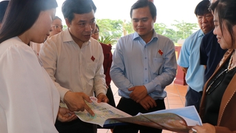 ទីក្រុងហូជីមិញ៖ ស្នើគោលនយោបាយស៊ីសង្វាក់គ្នាសម្រាប់ការអប់រំ និងថែទាំសុខភាពនៅឃុំកោះ Thanh An