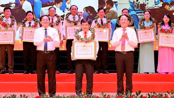 Đoàn kết, vượt qua thách thức, xây dựng Gia Lai ngày càng giàu đẹp