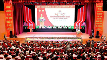 Gia Lai បានរៀបចំយ៉ាងឱឡារិកនូវសមាជត្រាប់តាមស្នេហាជាតិលើកទី១