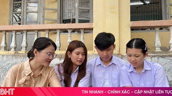 Đồng hành cùng lưu học sinh Lào học tập và rèn luyện