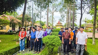 Tổ chức Famtrip khảo sát sản phẩm du lịch đường sông tại Vĩnh Long
