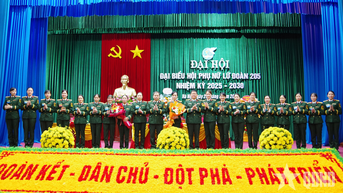 ស្ត្រីនៃកងពលតូចលេខ 205 មានសាមគ្គីភាព ក្លាហាន ឆ្លាតវៃ ច្នៃប្រឌិត និងអភិវឌ្ឍ។