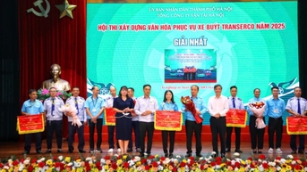 Xây dựng hình ảnh văn hóa phục vụ xe buýt Thủ đô thân thiện, văn minh