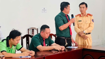ផ្សព្វផ្សាយច្បាប់ស្តីពីសណ្តាប់ធ្នាប់ចរាចរណ៍ និងសុវត្ថិភាពដល់អាជីវកម្ម និងយានដ្ឋាន