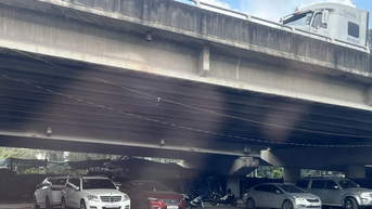 TPHCM kiên quyết xử lý bãi xe trái phép dưới gầm cầu
