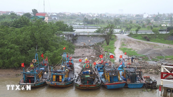 Thủ tướng: Chủ động ứng phó với bão số 10 ở mức cao nhất, không để bị động