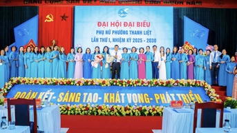 សមមិត្ត Bui Thi Phuong Hoa ត្រូវបានតែងតាំងជាប្រធានសម្ព័ន្ធនារី Thanh Liet Ward។