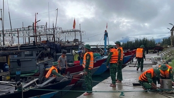Quang Tri និង Quang Ngai ហាមប្រាមការធ្វើដំណើរតាមសមុទ្រចាប់ពីម៉ោង 5:00 ល្ងាច។ នៅរសៀលថ្ងៃនេះ (២៧ កញ្ញា)