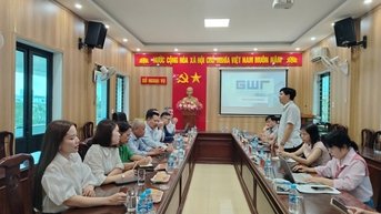 Ha Tinh តភ្ជាប់ និងសហប្រតិបត្តិការជាមួយវិនិយោគិន និងធុរកិច្ចមកពីហុងគ្រីក្នុងវិស័យអនុវត្តវិទ្យាសាស្ត្រ និងបច្ចេកវិទ្យាខ្ពស់។