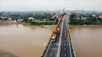 ថ្ងៃស្អែក ទី 28 ខែកញ្ញា ស្ពាន Phong Chau ថ្មីនឹងបើកសម្ពោធ 3 ខែមុនកាលកំណត់។
