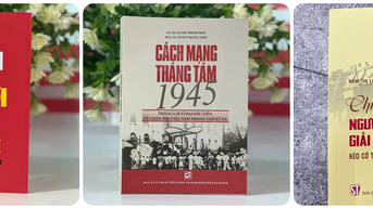 ទំព័រសៀវភៅរំលឹកអំពីរដូវស្លឹកឈើជ្រុះប្រវត្តិសាស្ត្រ