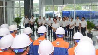 60 cán bộ điện lực Lào Cai lên đường hỗ trợ Nghệ An khắc phục hậu quả mưa bão